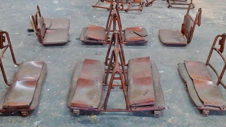 kleines Fahrzeugsegment mit originalen Teilen